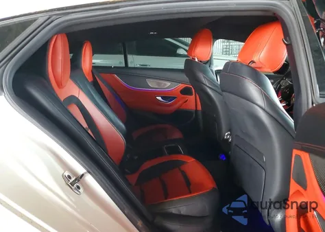 2021 Mercedes-Benz Amg Gt 43 z USA, uszkodzony, nr VIN W1K7X5KB1MA042561